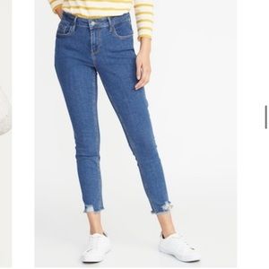 Rockstar distressed ankle jean